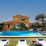 فيلة Marina Nova